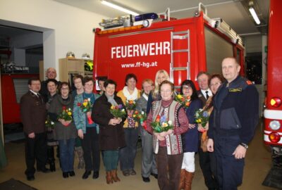 Valentinstag mit Fahnen- und Fahrzeugpatinnen